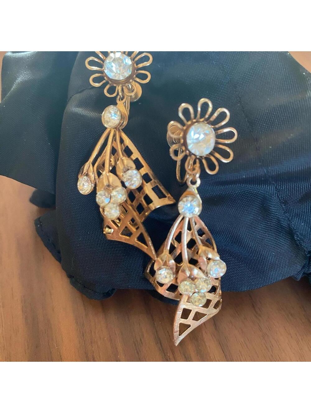 Vintage Gold Tone and Rhinestone Floral Chandelier Earrings
